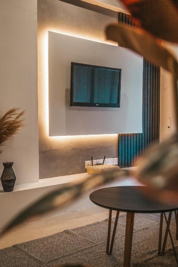 The Green Apartment Larnaca Dış mekan fotoğraf