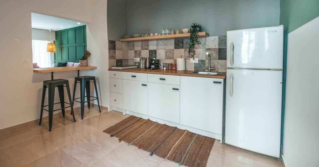 The Green Apartment Larnaca Dış mekan fotoğraf